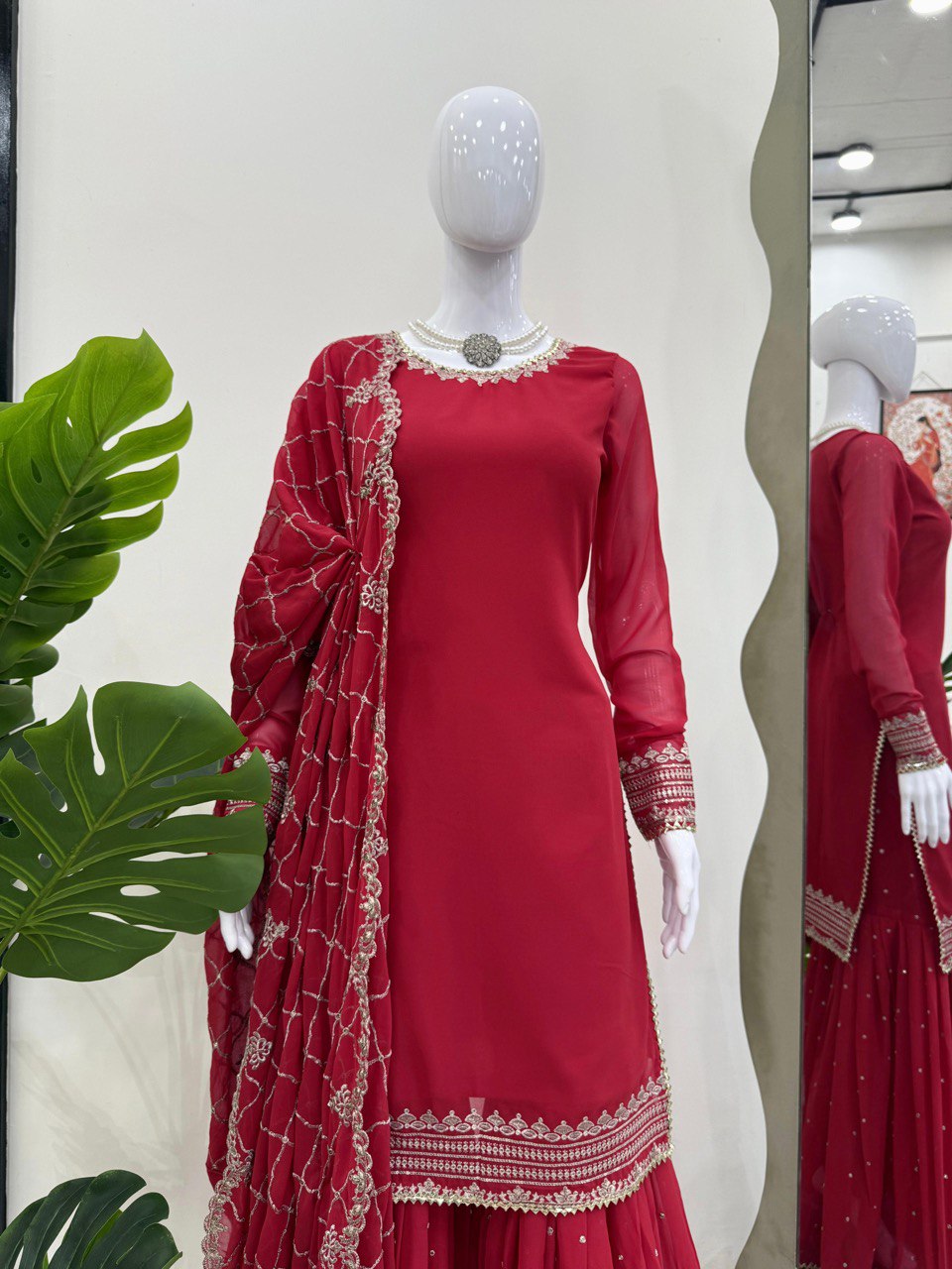 ✨ Elegant Faux Georgette Sarara Set ✨