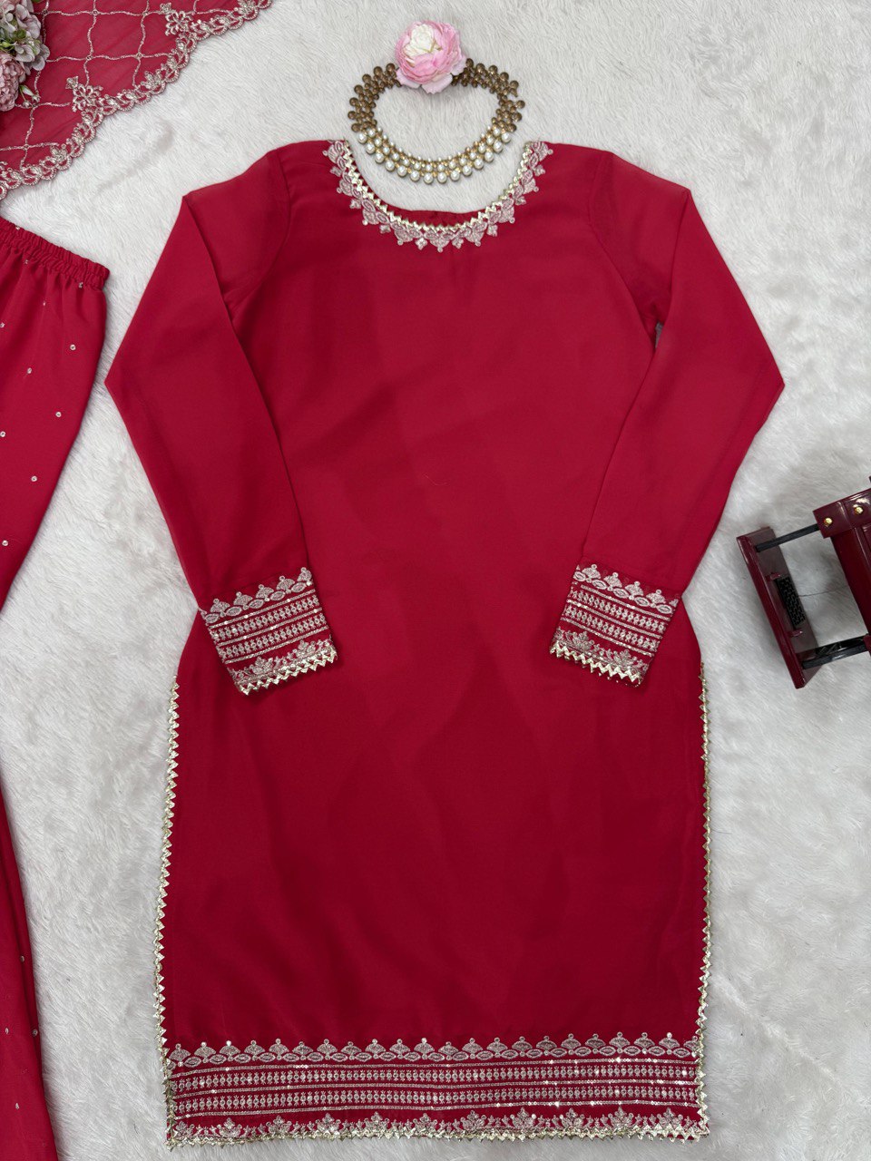 ✨ Elegant Faux Georgette Sarara Set ✨