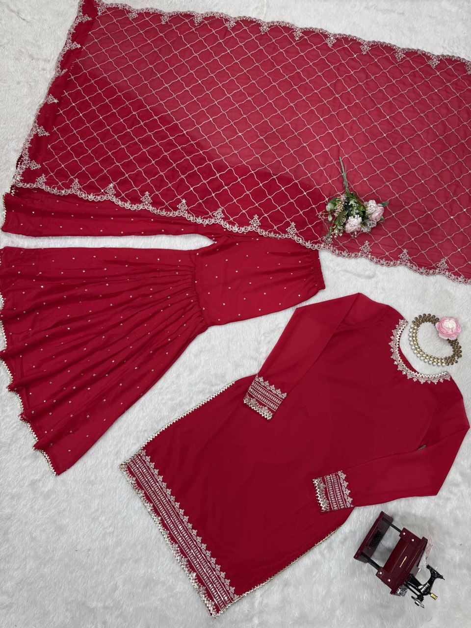 ✨ Elegant Faux Georgette Sarara Set ✨