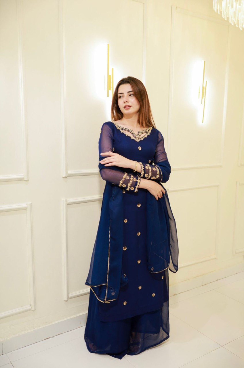 “Elegant Faux Georgette Thread Work Suit Set with Fancy Lace Dupatta”