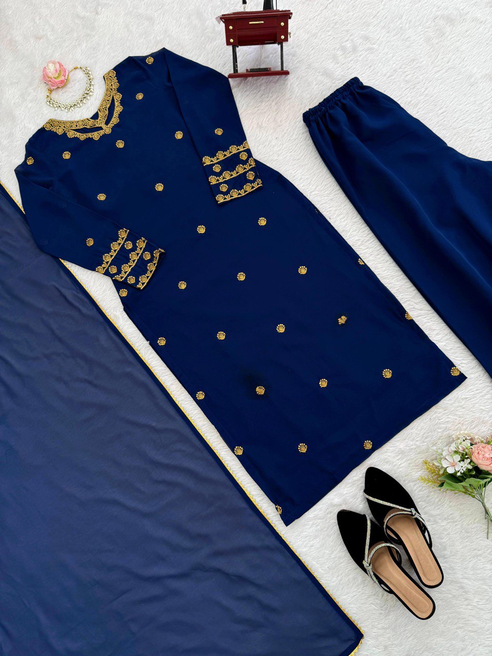 “Elegant Faux Georgette Thread Work Suit Set with Fancy Lace Dupatta”