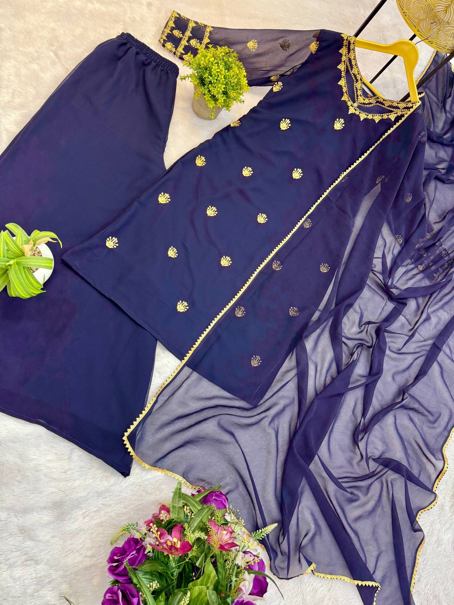 New Trending Embroidered Suit Set – Festival Special!-ST-1128 ✨🔥