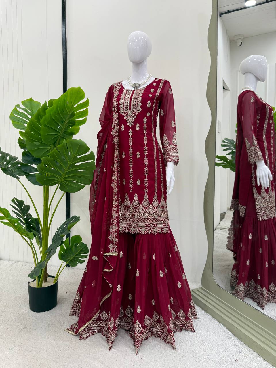 ✨ Elegant Faux Georgette Sarara Set ✨