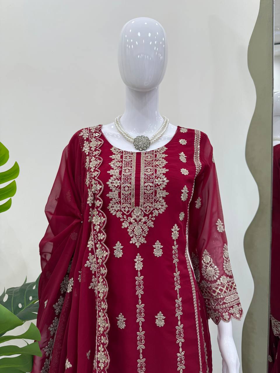 ✨ Elegant Faux Georgette Sarara Set ✨