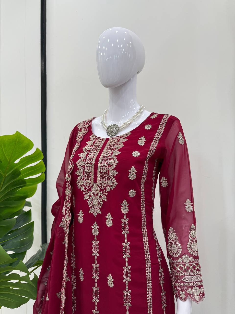 ✨ Elegant Faux Georgette Sarara Set ✨