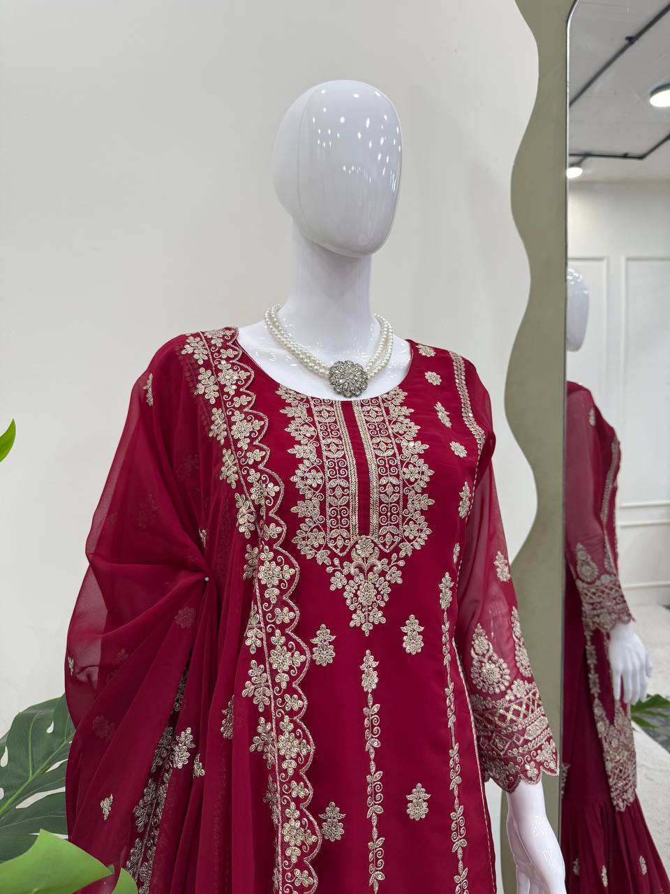 ✨ Elegant Faux Georgette Sarara Set ✨