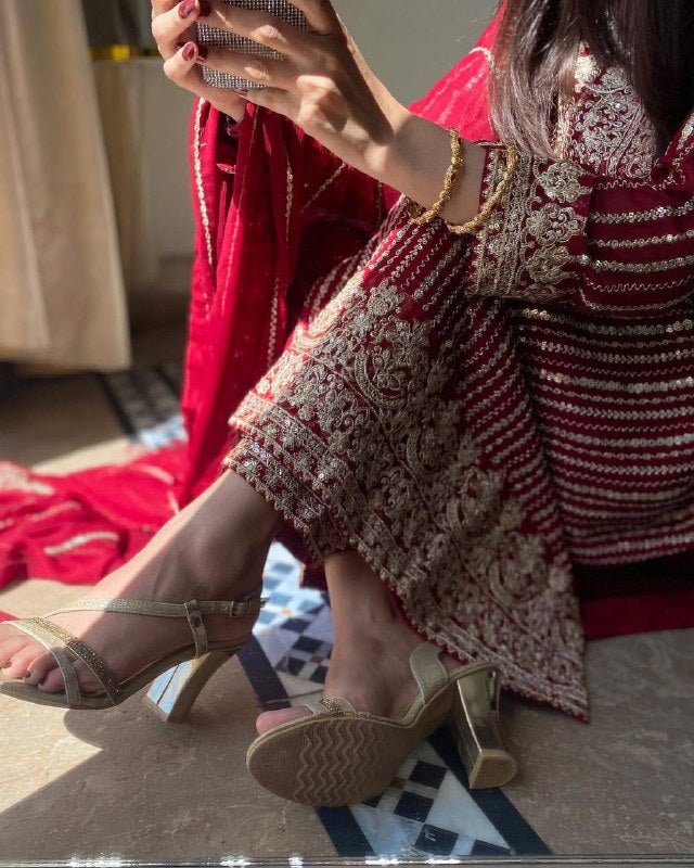✨ Step into effortless charm with our exclusive 3-piece set – crafted for comfort, stitched with grace.
