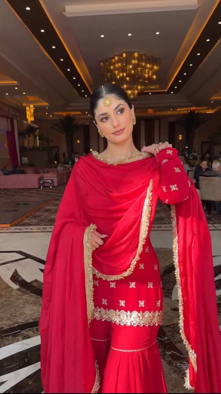 ✨ Grace in Every Thread: Premium 3-Piece Ethnic Set for Effortless Elegance