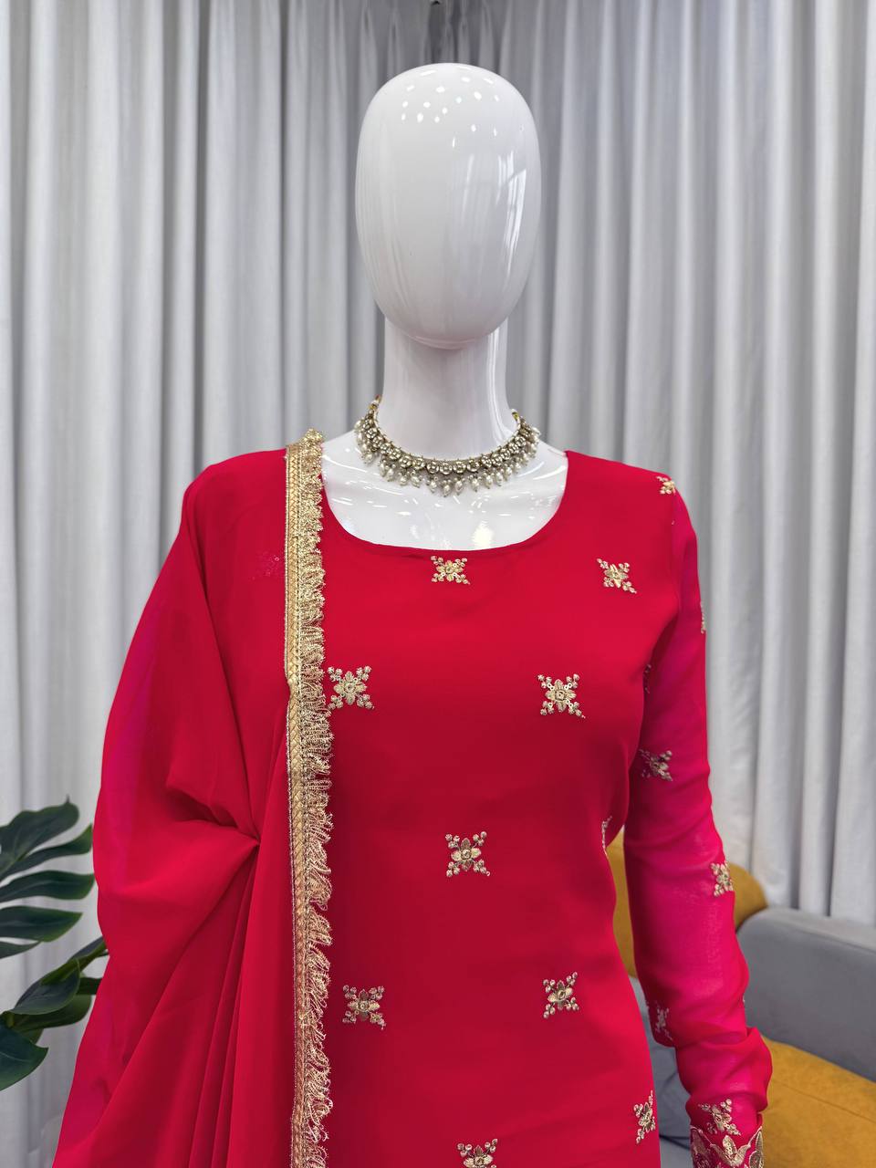 ✨ Grace in Every Thread: Premium 3-Piece Ethnic Set for Effortless Elegance