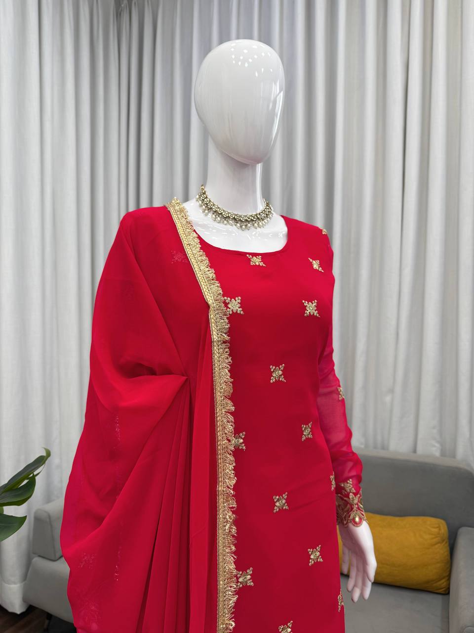 ✨ Grace in Every Thread: Premium 3-Piece Ethnic Set for Effortless Elegance