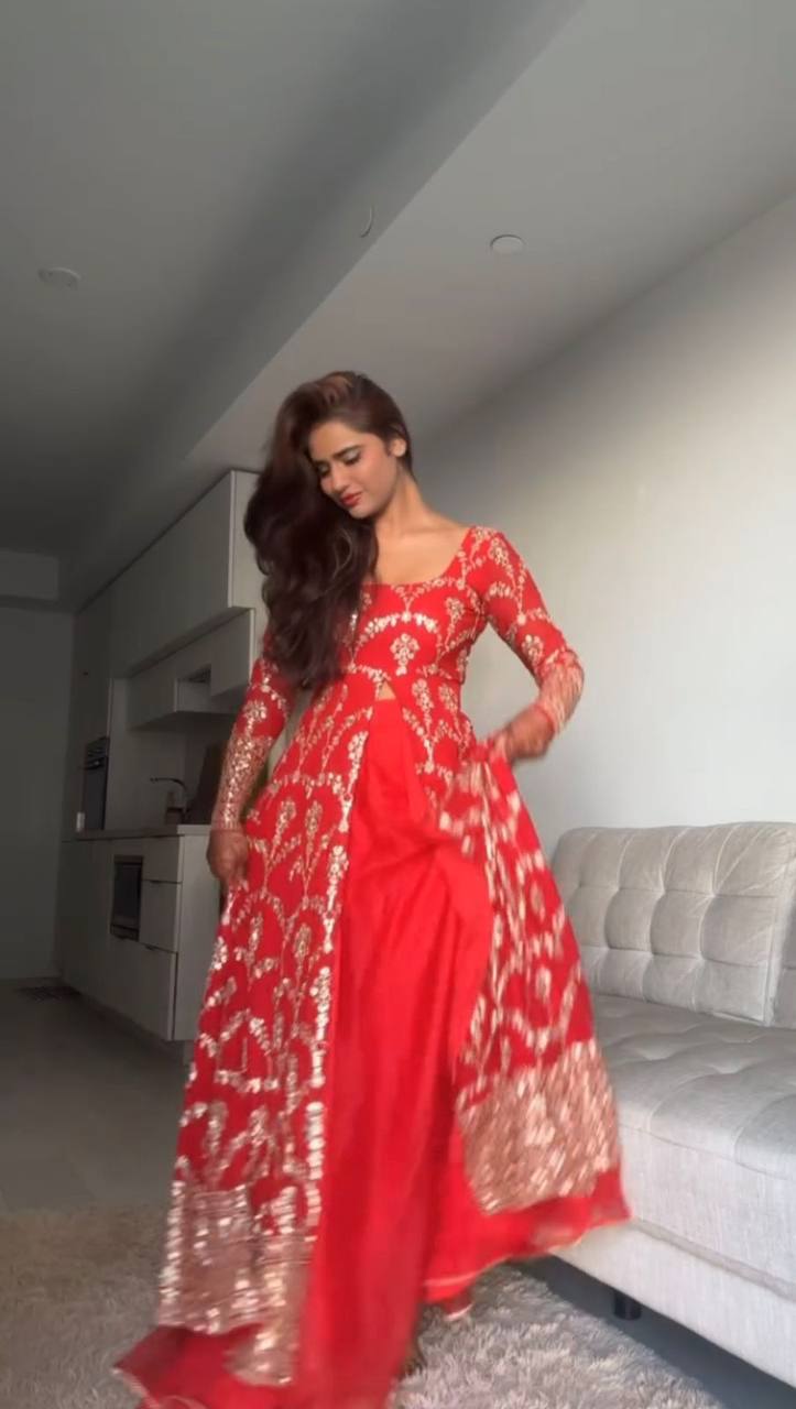 ๐ธ Elegant Thread & Sequence Georgette Set ๐ธ