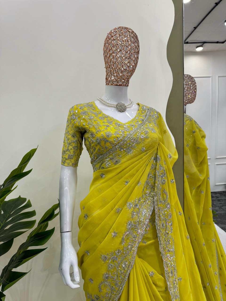 ✨ Timeless Beauty – Designer Tabby Silk Saree ✨