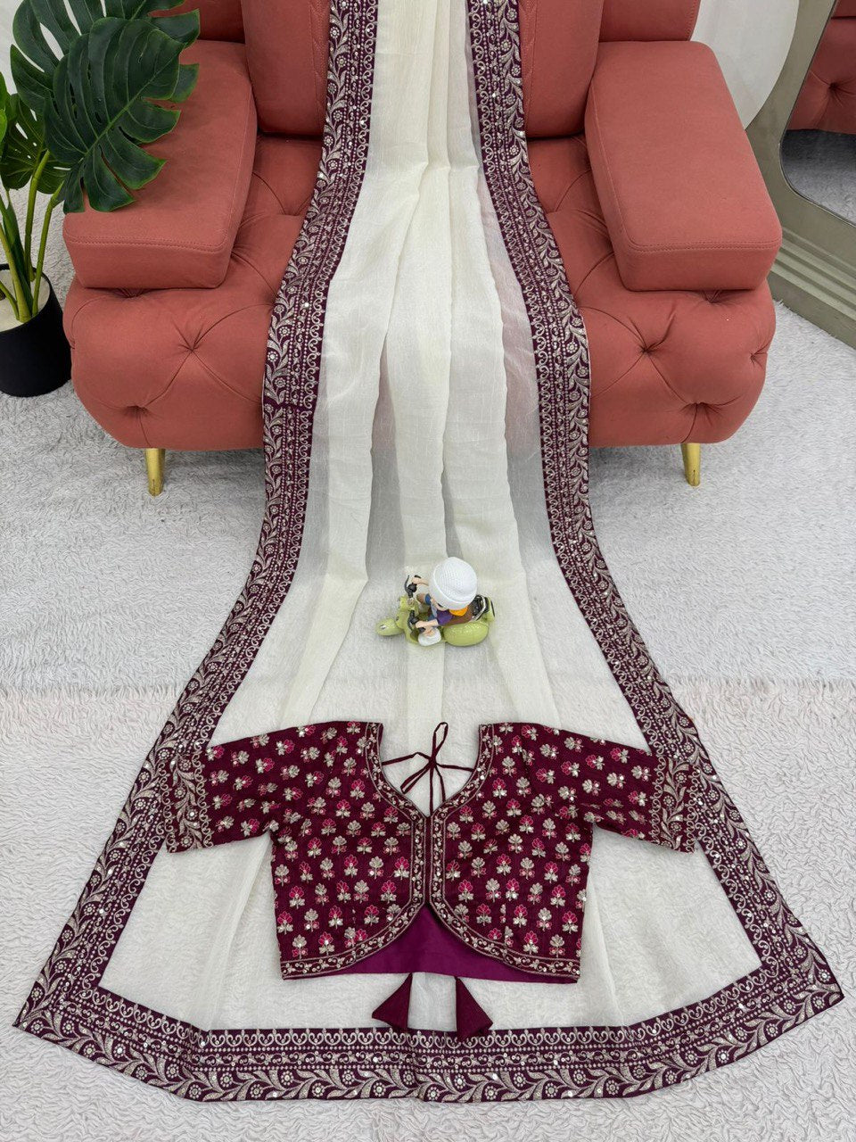 ✨ Graceful Radiance – Designer Crunchy Silk Saree ✨