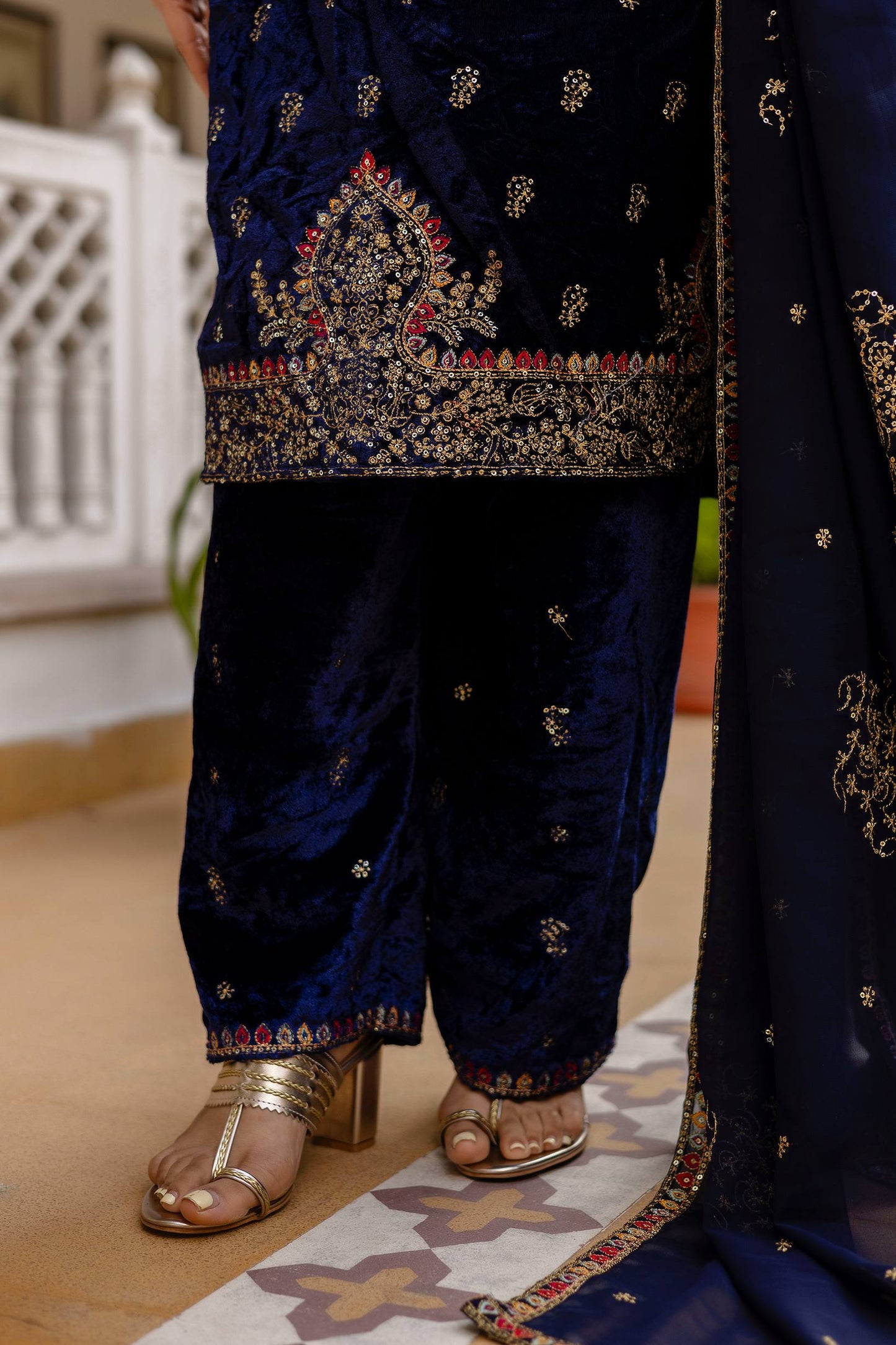 DFG “Royale Velvet 9000” Kurti–Pant–Dupatta Set-ST-1164