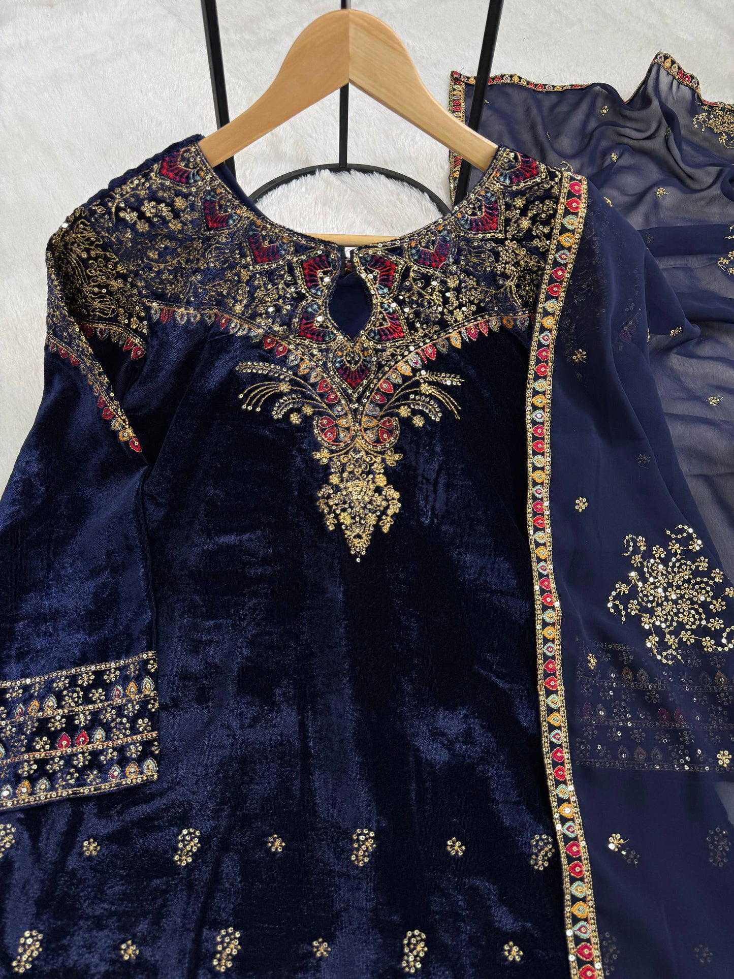 DFG “Royale Velvet 9000” Kurti–Pant–Dupatta Set-ST-1164