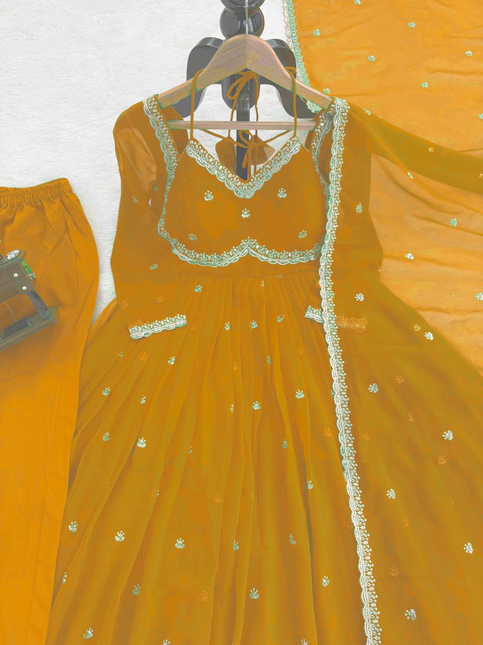 🌸 Effortless Elegance – 3-Piece Anarkali Set - RTC - 5924 🧚‍♀️👗