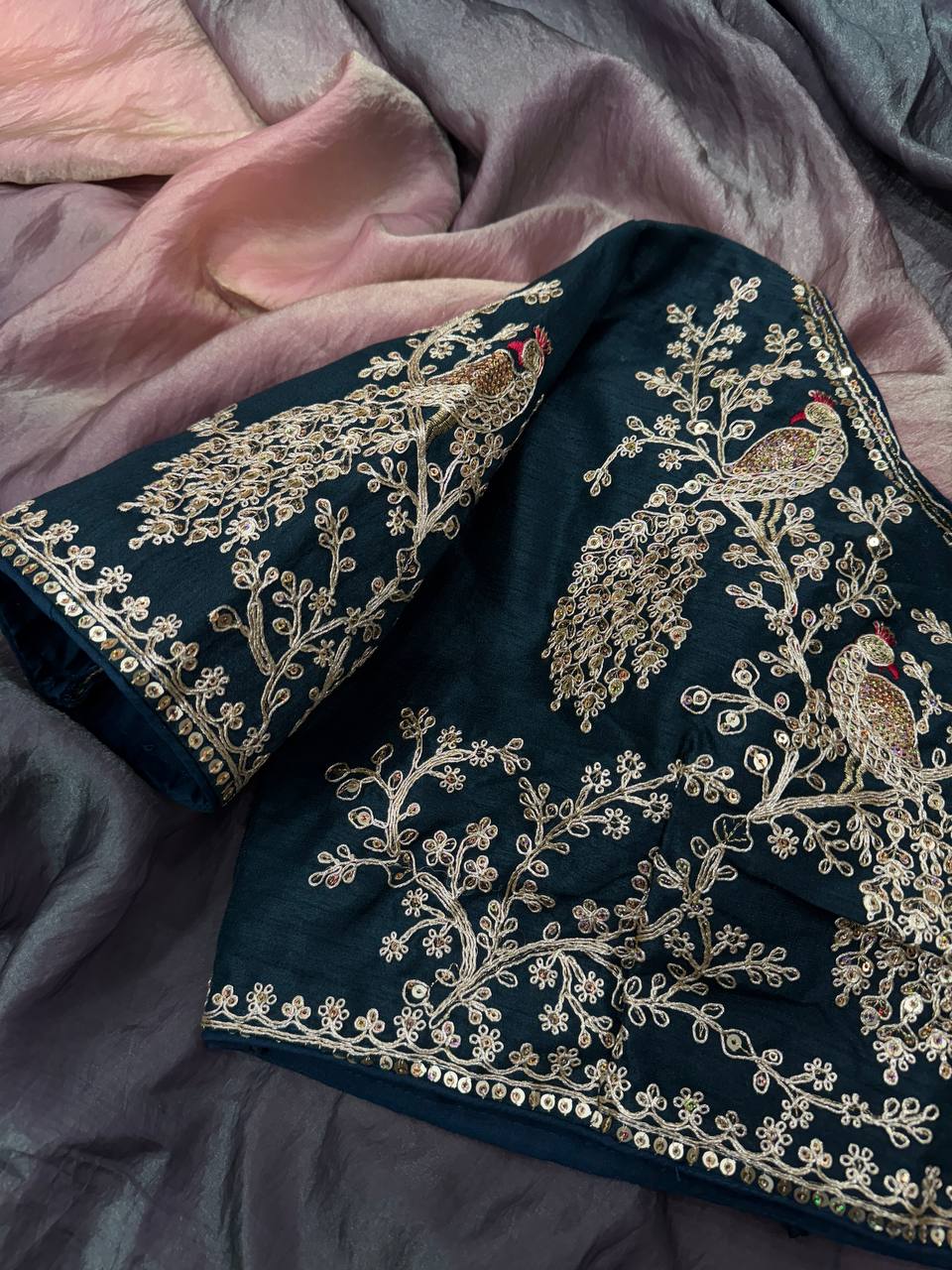 Shaded Space Silk Saree – Elegance That Shines! -NC-5489 🌈✨💖