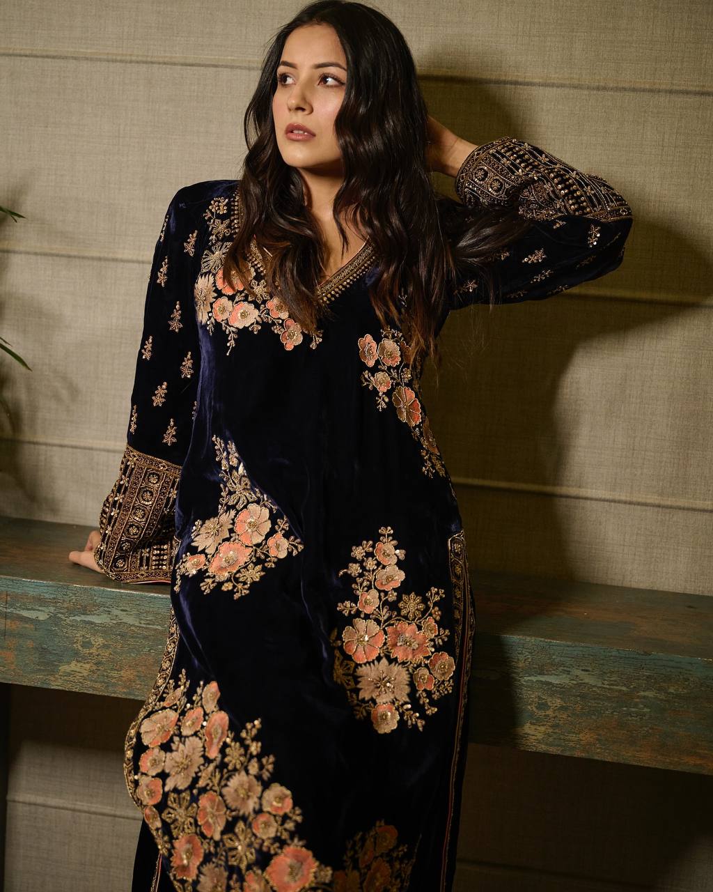 💫 Premium Velvet Elegance Suit Set – Shine in Style - KD - 1488 👗✨