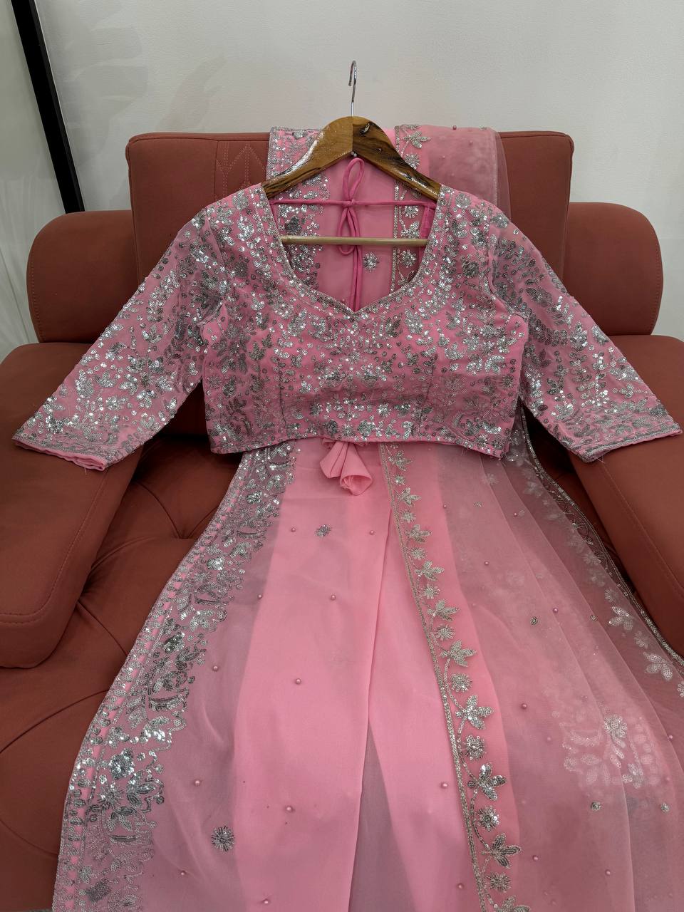 💫 Sequins & Elegance – Premium Designer Saree- KD - 610 👗✨