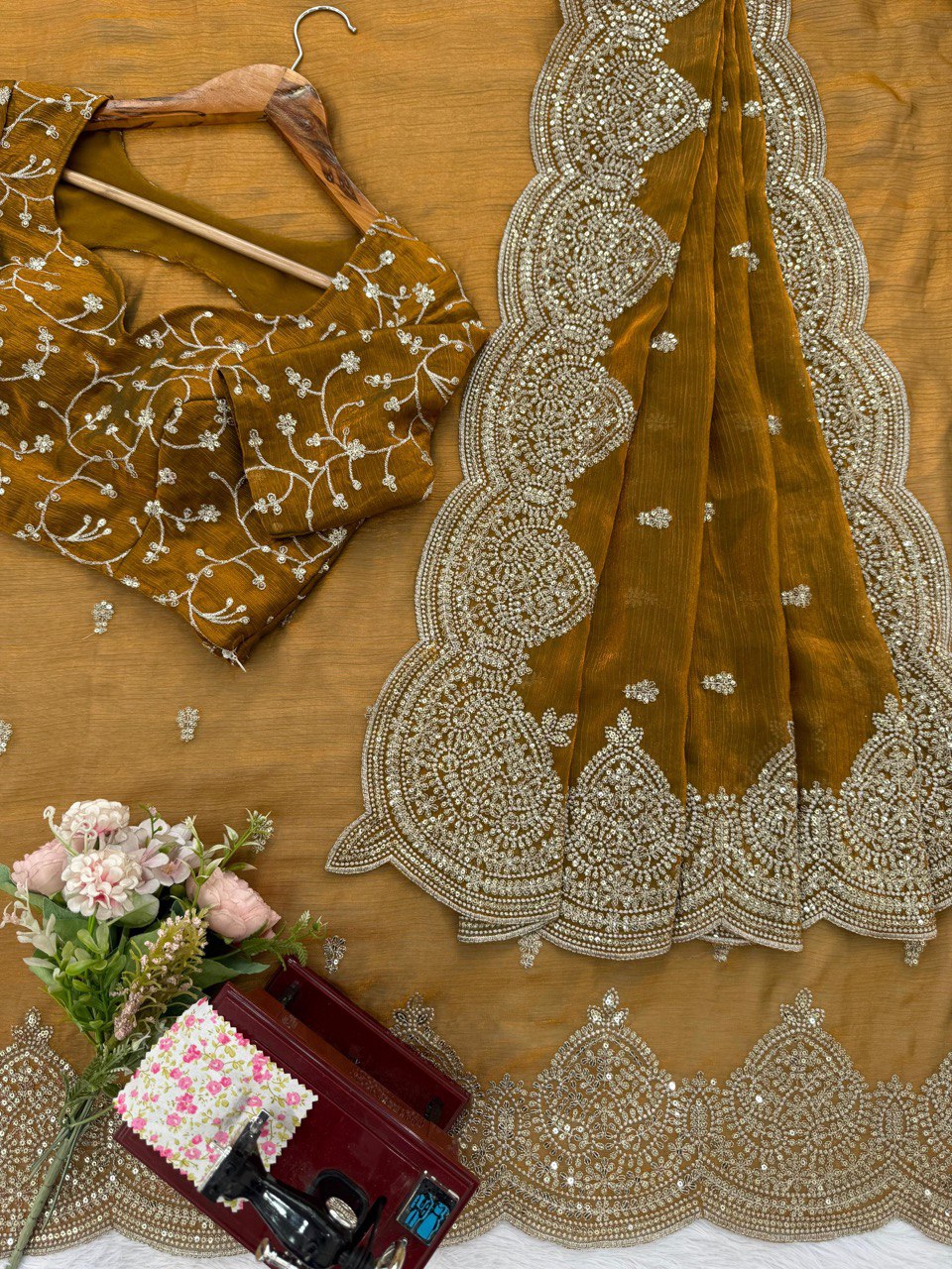 🌸 Designer Saree – Elegance Redefined 🌸