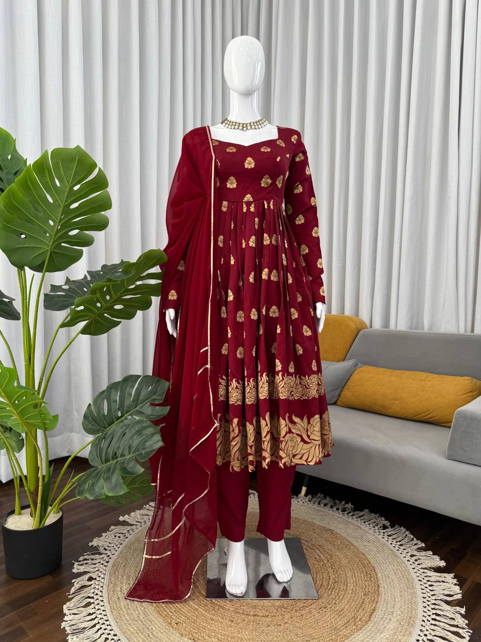 👑 Jacquard Weaving Anarkali Set – A Touch of Royal Elegance