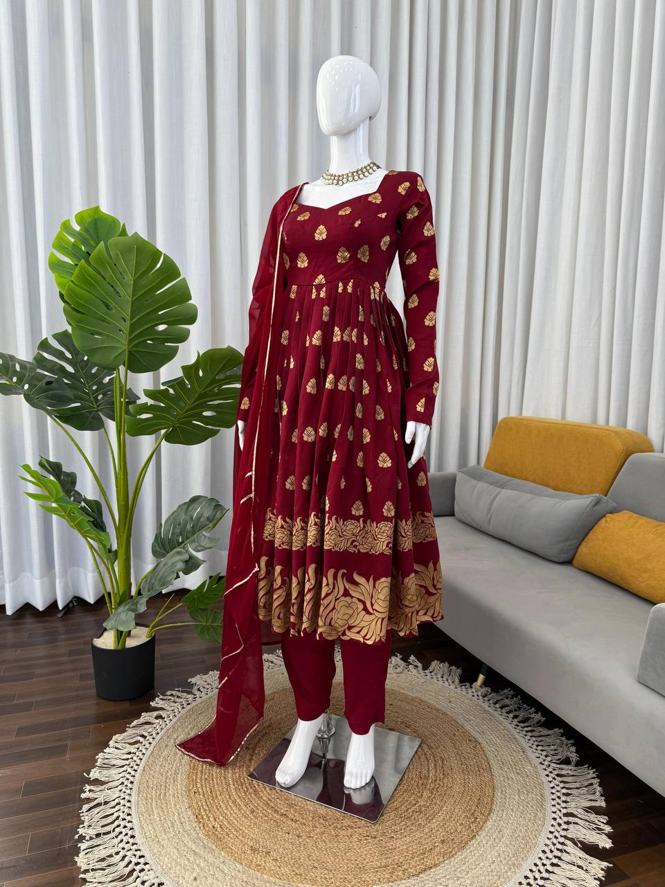 👑 Jacquard Weaving Anarkali Set – A Touch of Royal Elegance