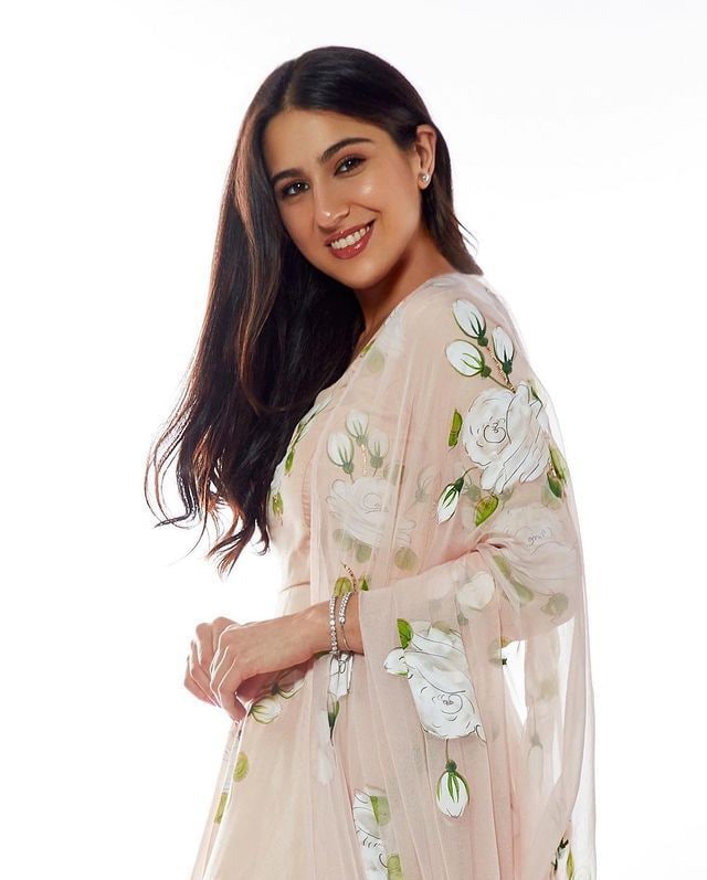 Elegant Chinon Silk Gown – New Trending Design-KD-1073 💃🌸