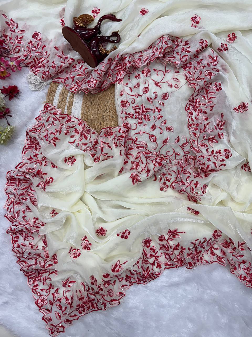 Threaded Elegance Saree Collection 🌸🌸