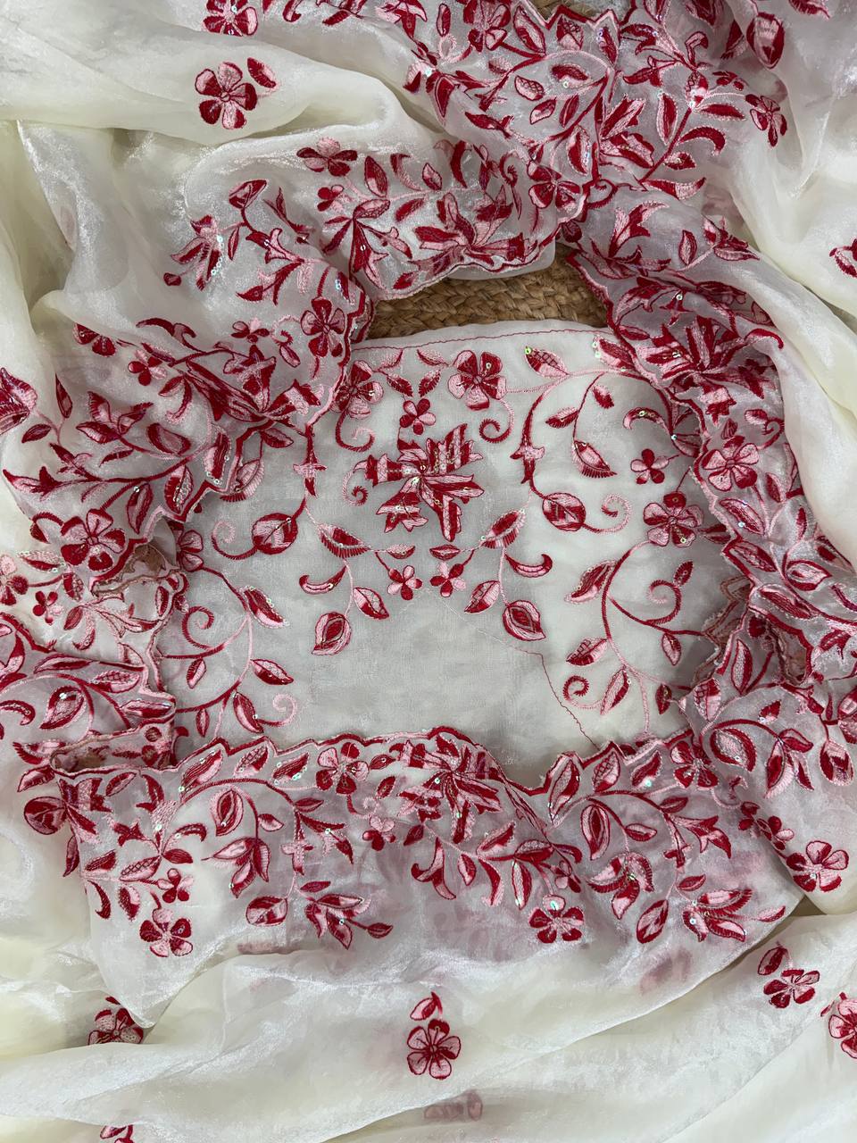 Threaded Elegance Saree Collection 🌸🌸