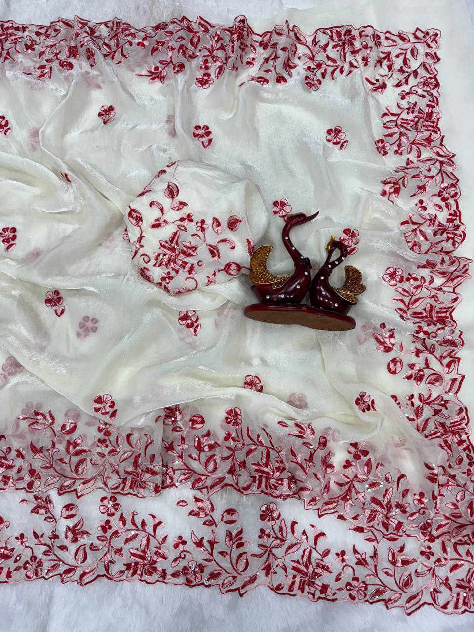 Threaded Elegance Saree Collection 🌸🌸