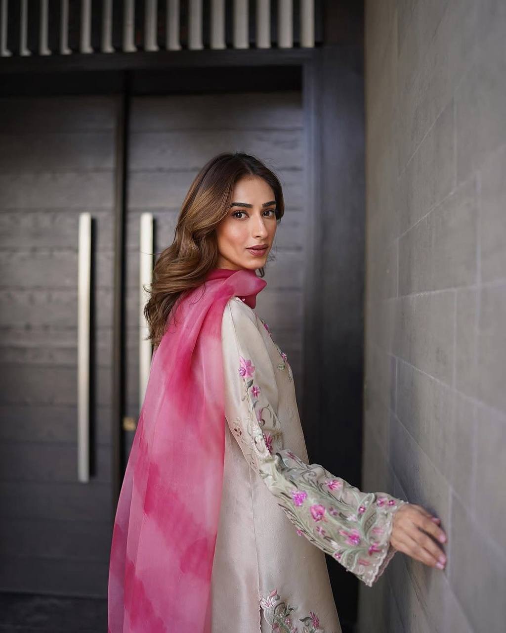 Farsi Elegance Unveiled!-BE-347 🌸💫