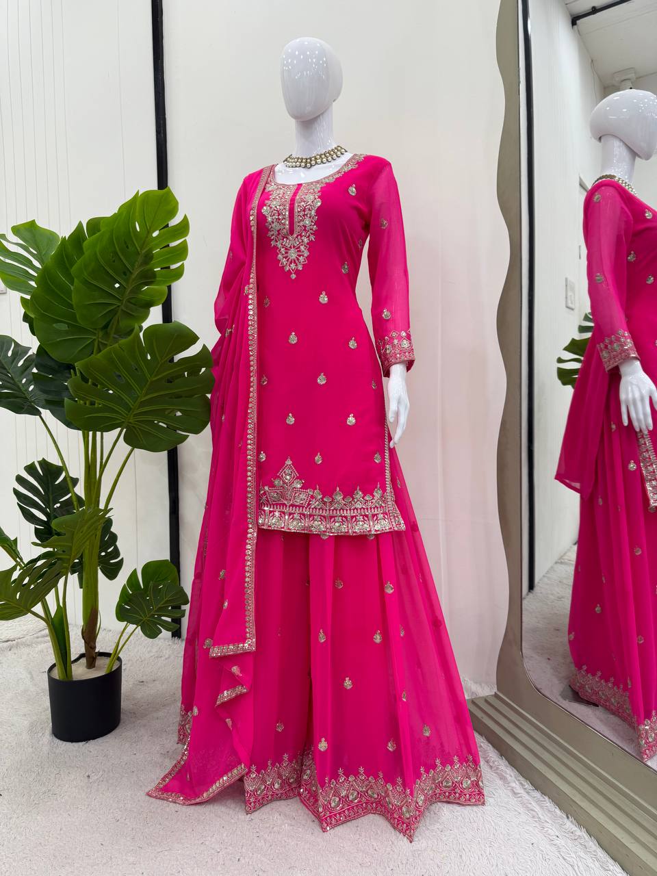 ✨ Elegant Faux Georgette Suit Set ✨