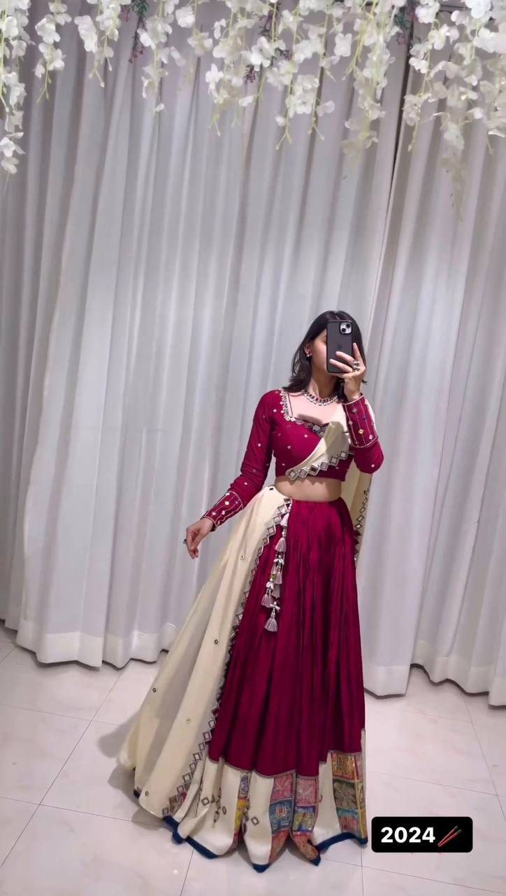 ✨ Mirror Magic: 3-Piece Reyon Lehenga Set with Real Mirror Work & Digital Print