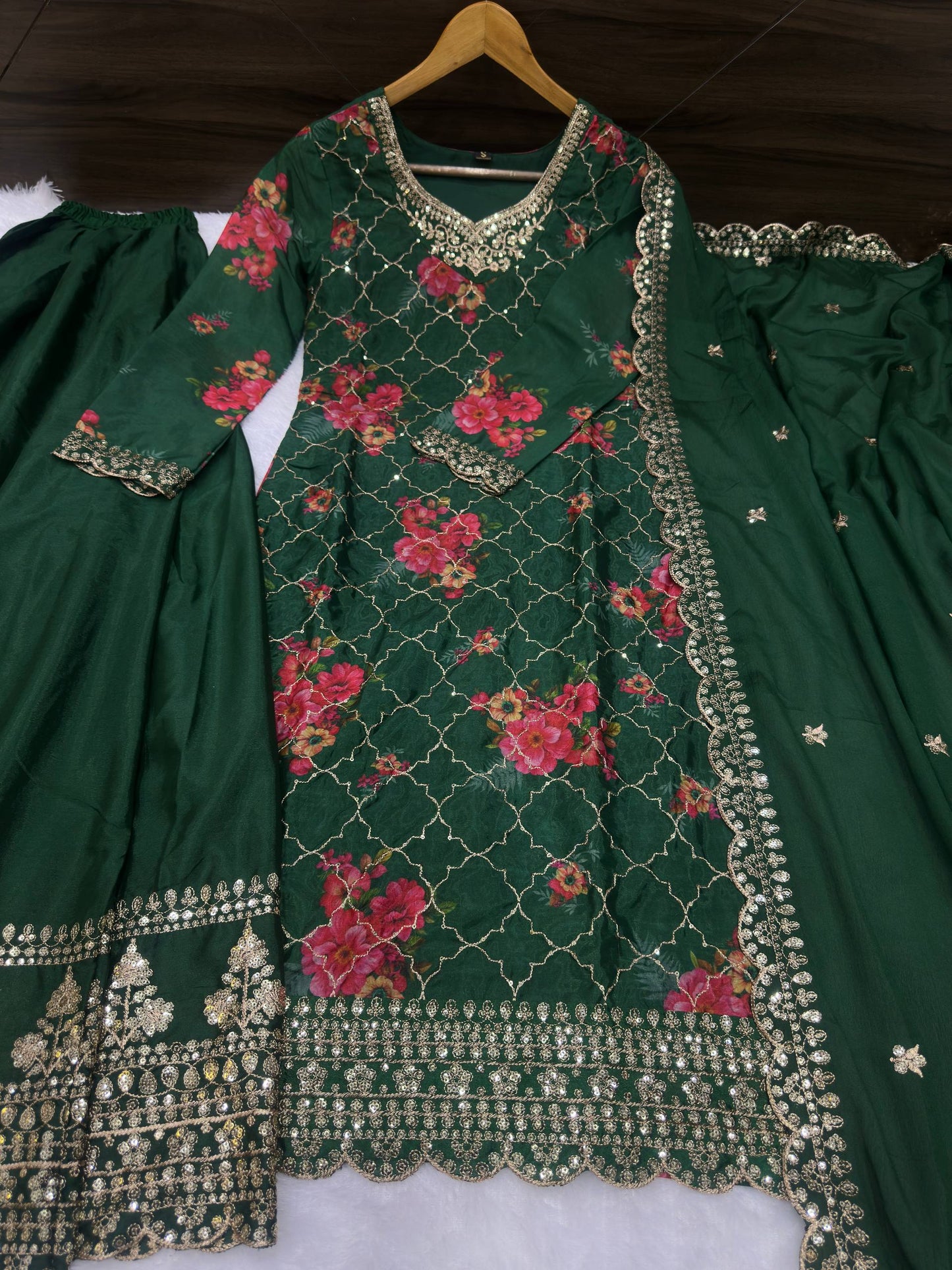 Embroidery Suit Set Collection-DVD-5085. 🌼🌼