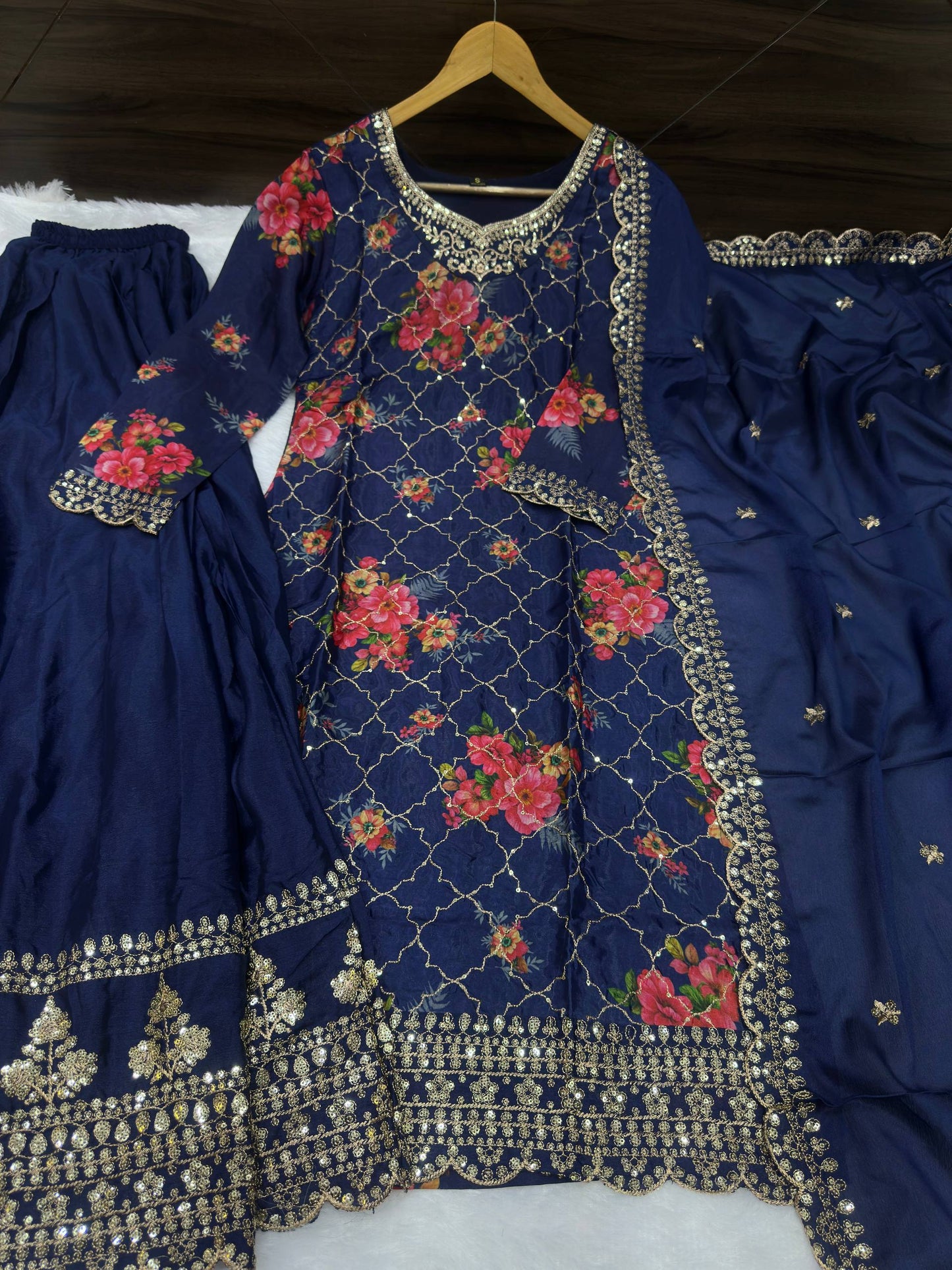 Embroidery Suit Set Collection-DVD-5085. 🌼🌼