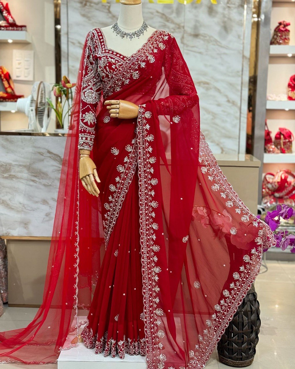 ✨ Elegant Charm – Designer Crunchy Silk Saree ✨