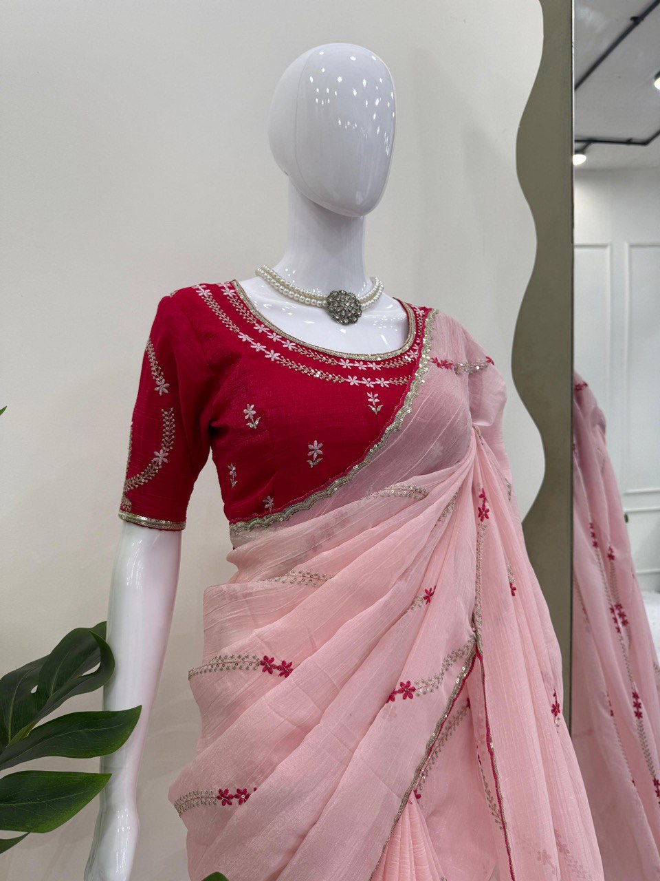 ✨ Elegant Charm – Designer Crunchy Silk Saree ✨
