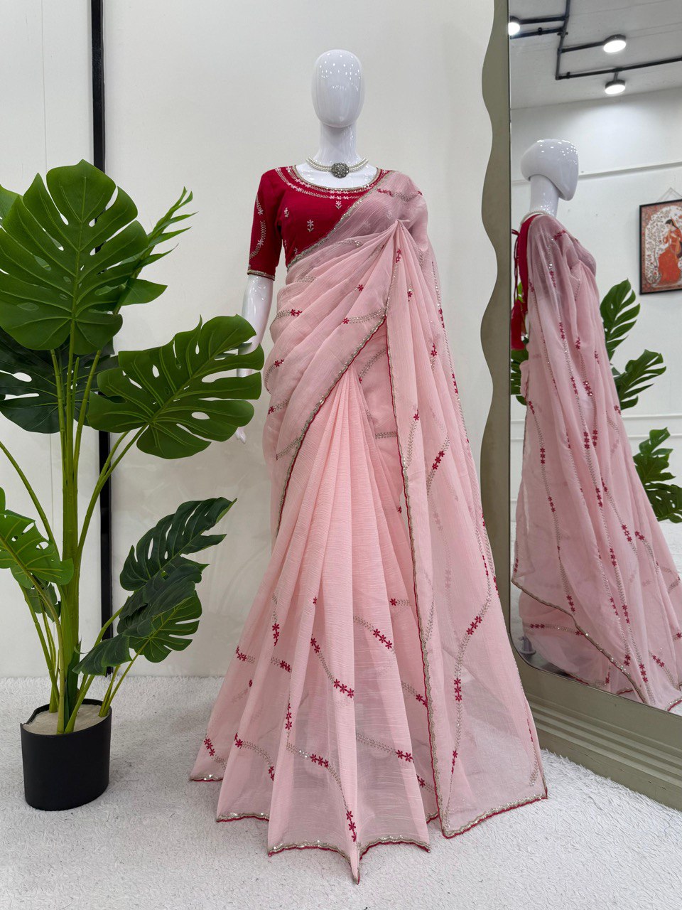 ✨ Elegant Charm – Designer Crunchy Silk Saree ✨