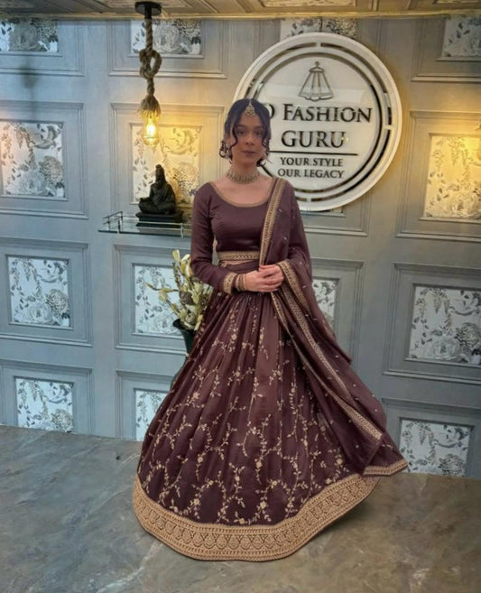 👑 Regal Radiance: 3-Piece Chinon Silk Lehenga Set with Intricate Detailing