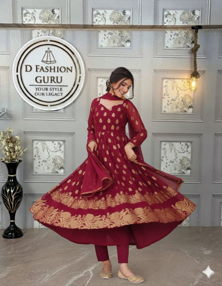 👑 Jacquard Weaving Anarkali Set – A Touch of Royal Elegance