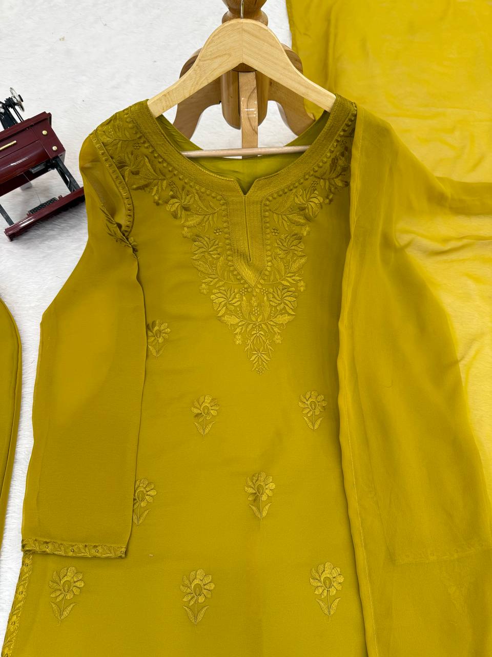 Premium Designer Foux Georgette 3-Piece Set with Intricate Thread Work, Elegant Pant & Lace Bordered Dupatta